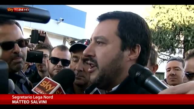Salvini "benzinaio" a Cinisello Balsamo