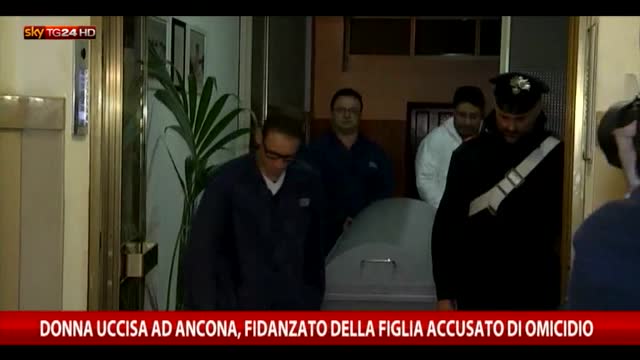 Omicidio Ancona: donna uccisa in casa, ferito il marito