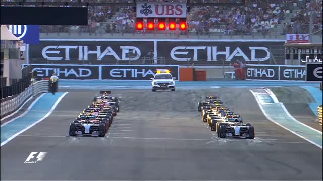 Abu Dhabi: vince Rosberg, terzo Kimi. Vettel quarto 
