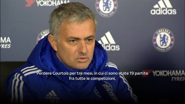 Chelsea, Mourinho: "Courtois è il miglior portiere al mondo"
