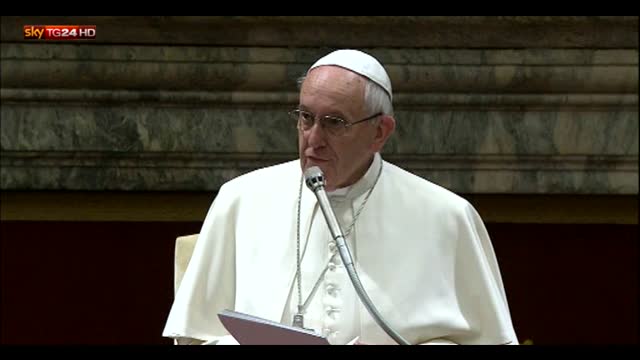 Papa: dolore per scandali in Curia, ma riforma va avanti