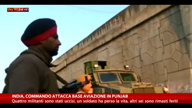 India: commando attacca base aerea in Punjab
