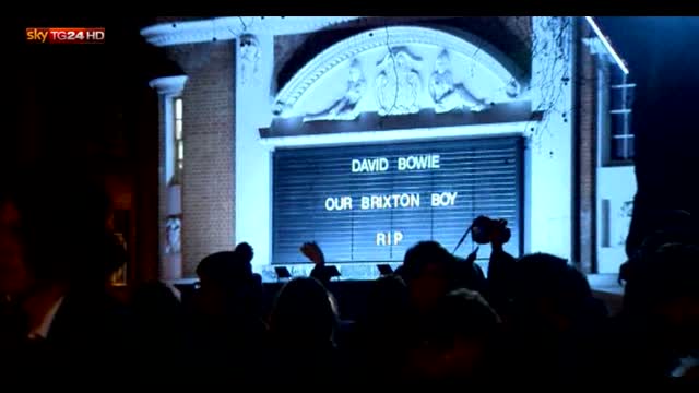 Da Brixton a New York, il primo giorno senza Bowie