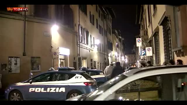 Americana uccisa a Firenze, strangolata con laccio o corda