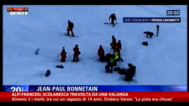 Alpi francesi, valanga travolge scolaresca: morti e feriti