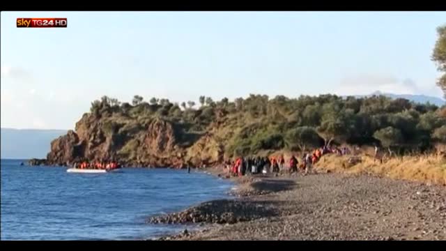 Migranti, neonato morto su barcone approdato in Grecia