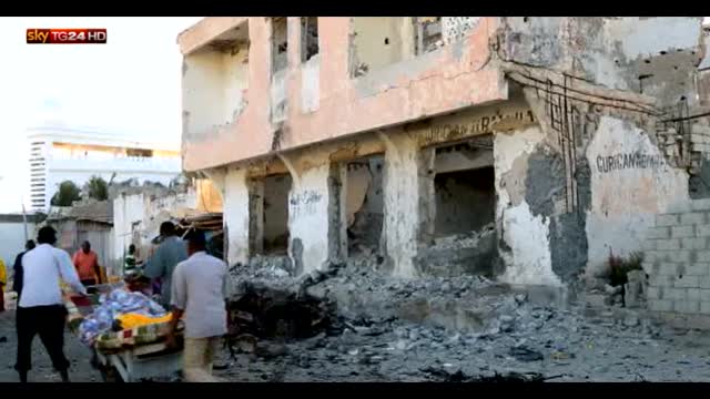 Somalia, attentato a Mogadiscio: almeno 20 vittime