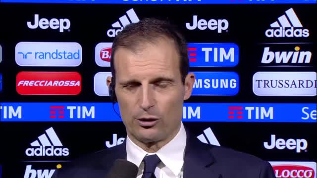 Allegri: "La Juve deve essere più brava del Napoli"