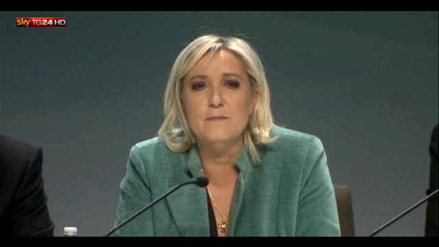 Le Pen scuote destra europea: nostro alleato è popolo