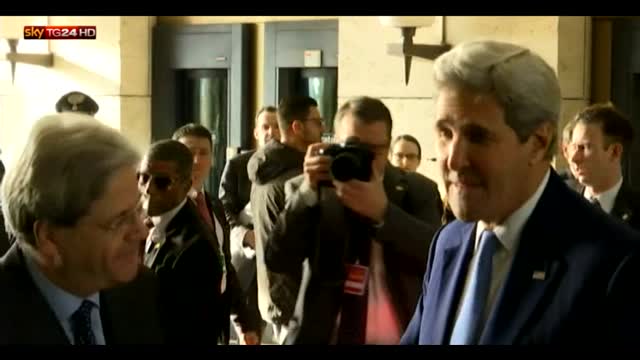 Kerry a Roma: "Schiacceremo l'Isis ovunque si trovi"