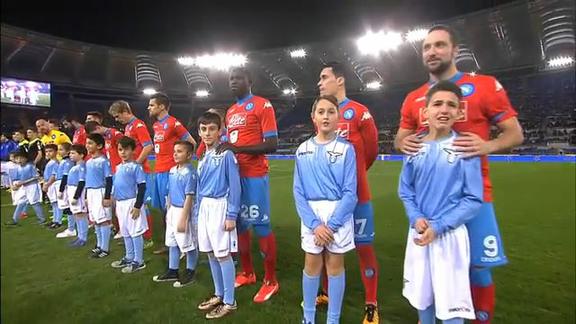 Lazio-Napoli, Higuain fa commuovere un bambino