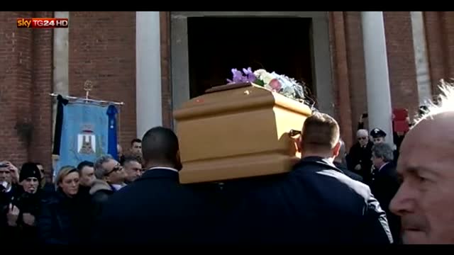 Omicidio Rosboch, in centinaia ai funerali di Gloria
