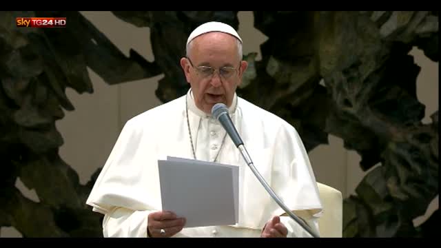 Il Papa a Confindustria: attenzione a persona concreta