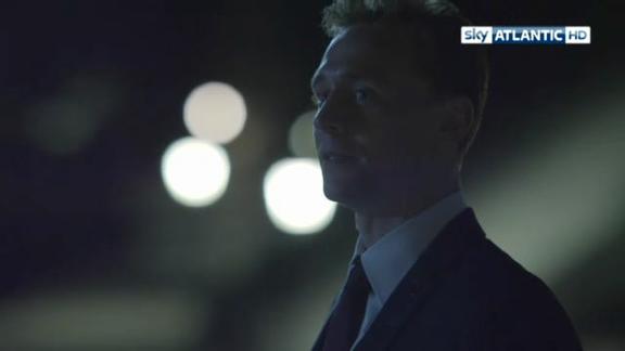 The Night Manager: parole in fumo