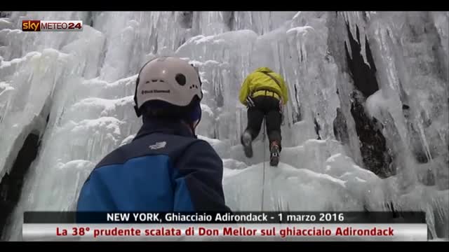 Don Mellor scala il ghiacciaio di Adirondack
