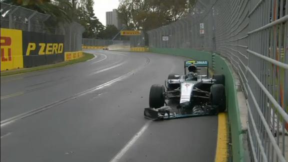 Rosberg contro le barriere, Hamilton ride	