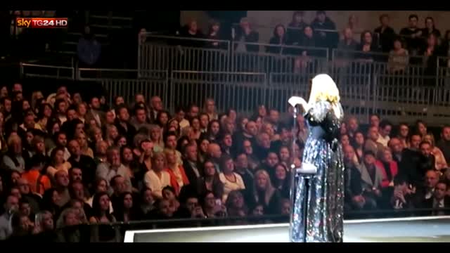Londra, Adele canta per Bruxelles contro i terroristi