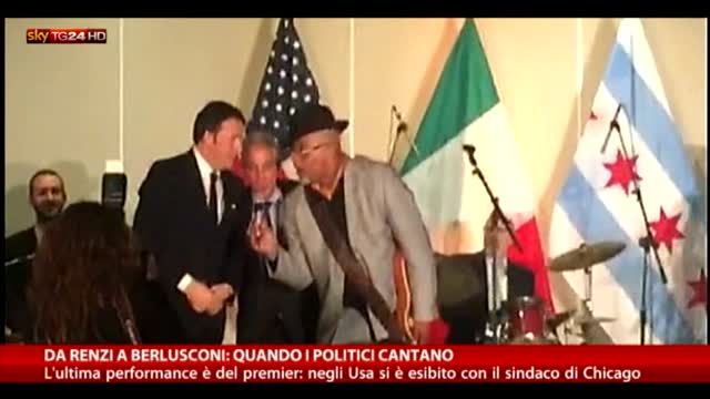 Da Renzi a Berlusconi, quando i politici cantano
