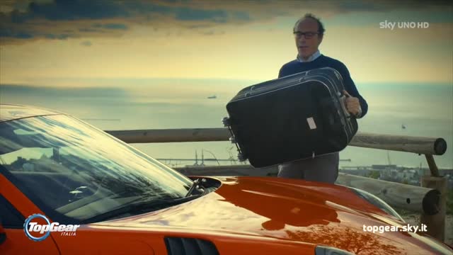 Top Gear Italia - Puntata #4: Guido sega in due una valigia