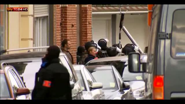 Bruxelles, un mese fa gli attentati. Lunedì riapre Maelbeek