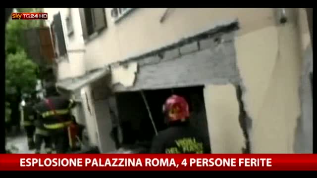 Esplosione palazzina Roma, 4 persone ferite