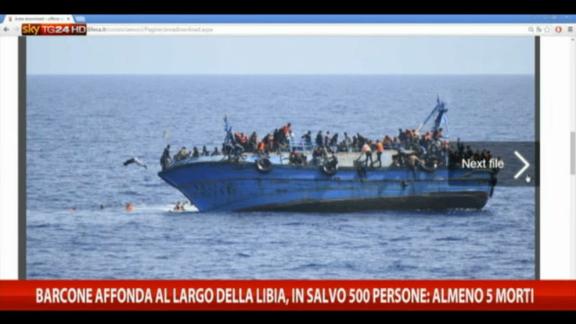 Migranti, affonda barcone al largo della Libia