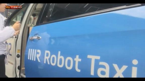 Robot Taxi: arriverà nel 2020 il taxi robotizzato