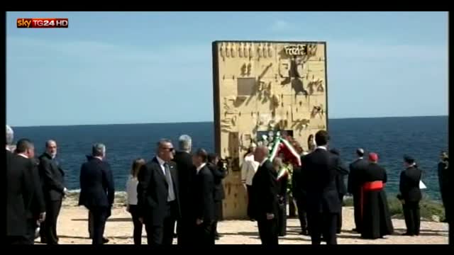 Lampedusa, Mattarella visita la Porta d'Europa