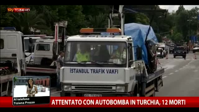 Attentato con autobomba in Turchia, 12 morti