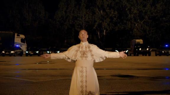 The Young Pope: il primo teaser trailer