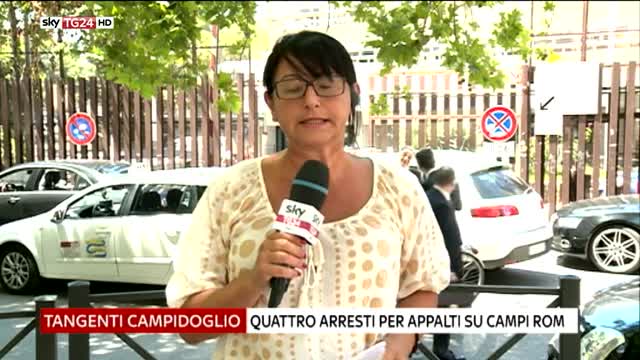 Roma, mazzette per gestione dei campi rom: arresti al Comune