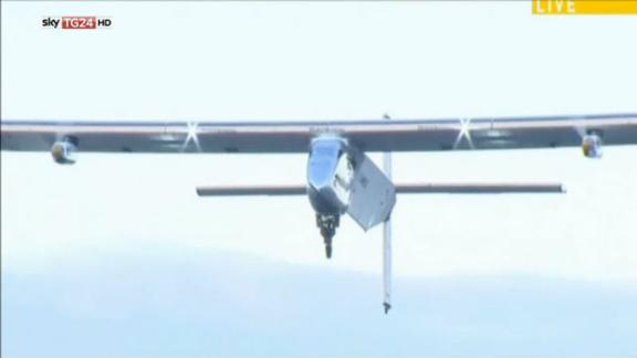 Solar Impulse 2, aereo a energia solare sorvola l'Atlantico