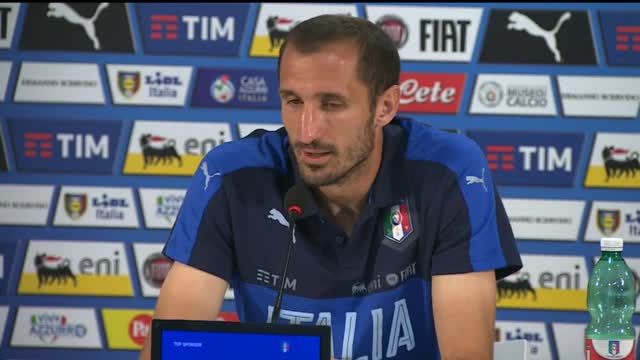 Chiellini: "Sarà impossibile gestire i 10 azzurri diffidati"