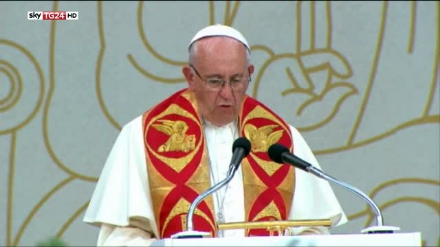Papa Francesco su genocidio armeni: "Strage immane"