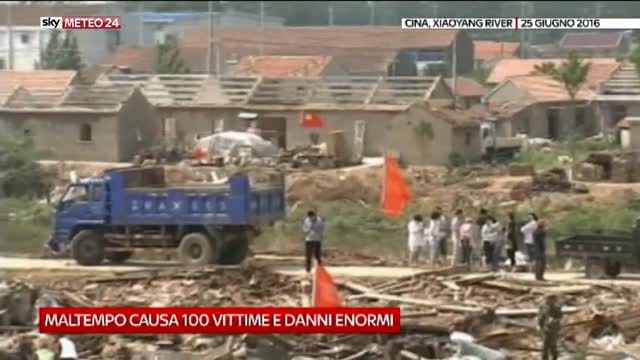 Cina, maltempo causa 100 vittime e danni