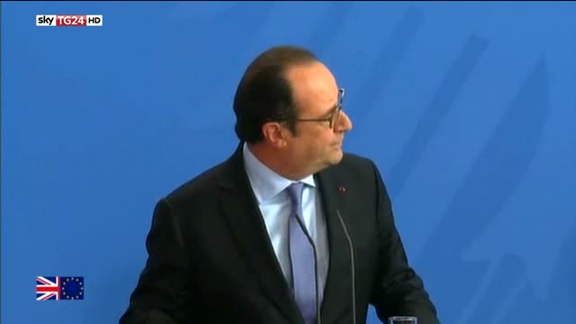 Brexit, Hollande: fare presto, incertezza rischiosa