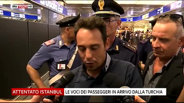 Istanbul, le voci dei passeggeri in arrivo dalla Turchia 