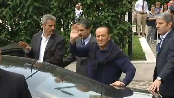 Milan, Berlusconi annuncia la cessione del club ai cinesi