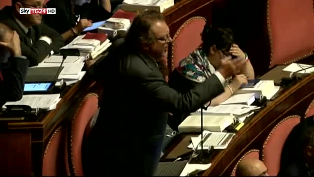 Senato boccia l'immunità per il senatore M5S Giarrusso
