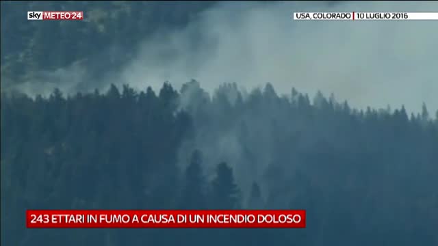 Incendio doloso in Colorado: video
