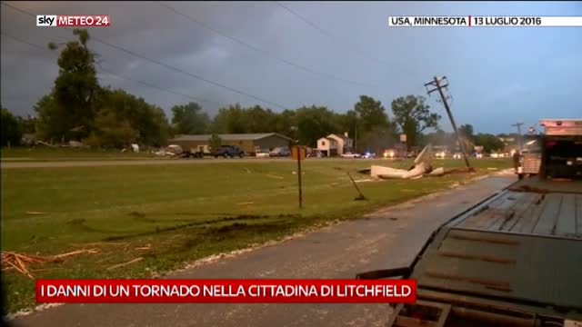 Tornado in Minnesota: le immagini