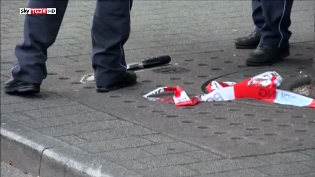Germania, uomo con machete uccide una donna incinta