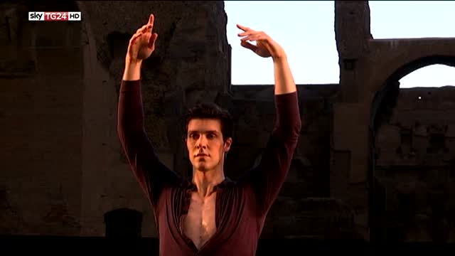 Danza, Roberto Bolle incanta Caracalla