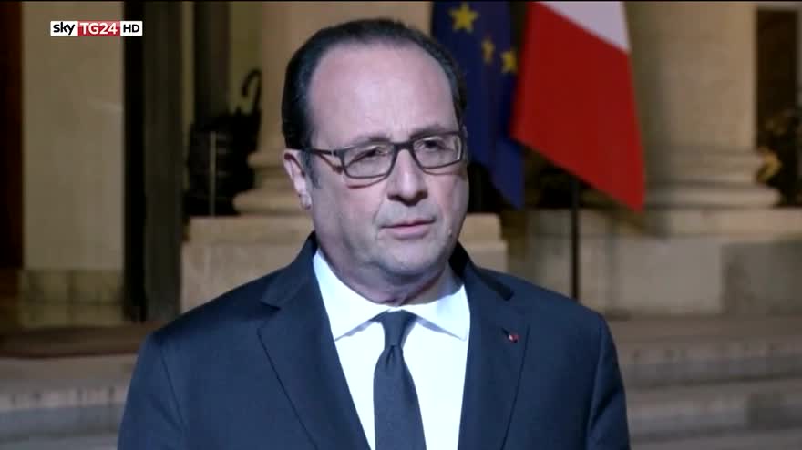 Sparatoria a Parigi, Hollande: