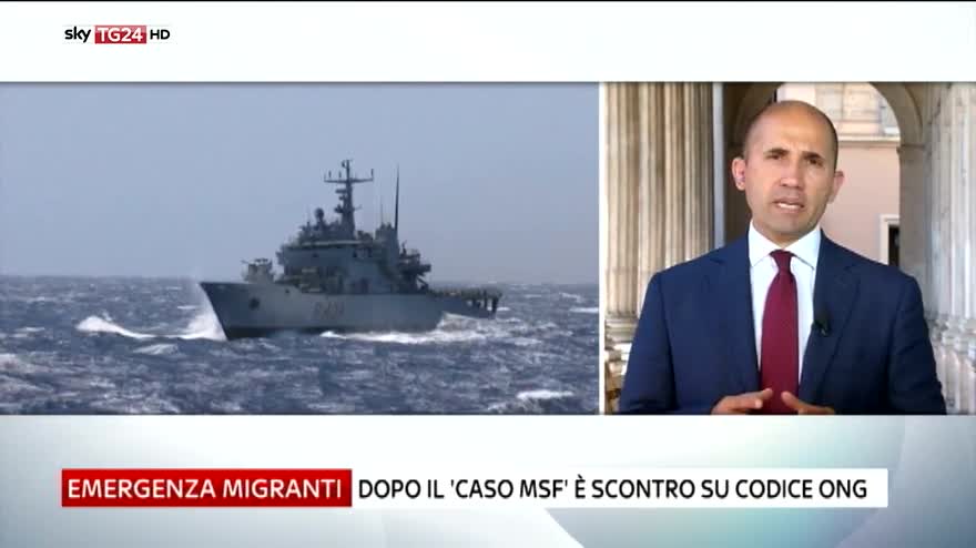 Migranti, tensione nel governo sul codice per le ong