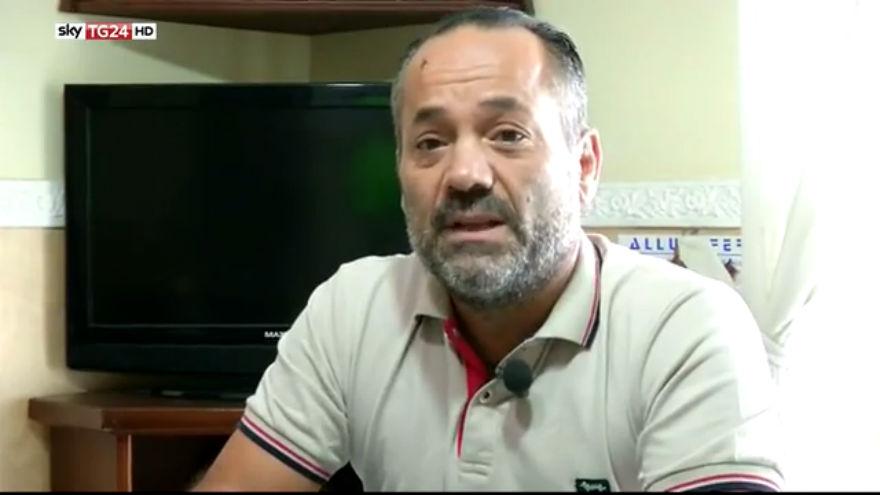 Napoli, il padre del ragazzo morto chiede giustizia