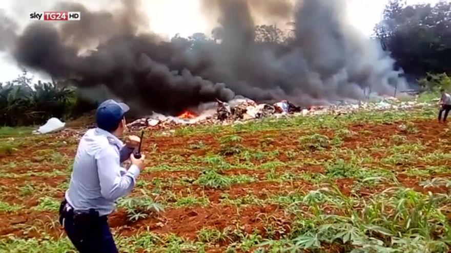 Aereo si schianta a Cuba: 107 morti, tre donne sopravvissute