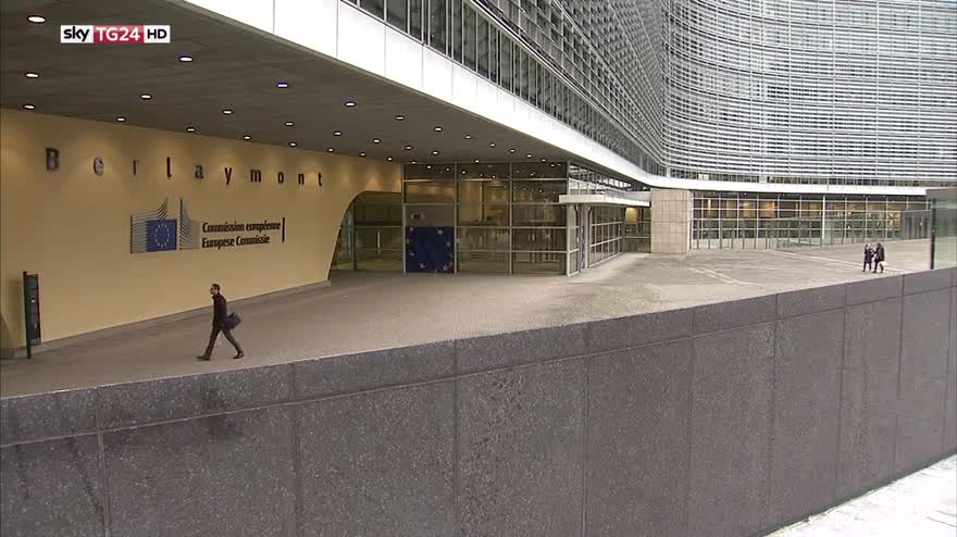 Mercati e voto italiano, bufera su parole di Oettinger