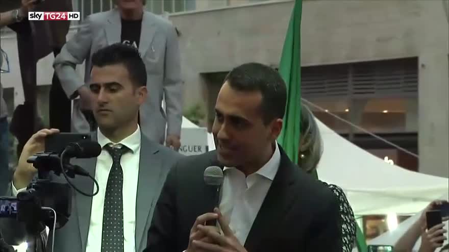 Caos governo, Di Maio: collaborazione per risolvere crisi