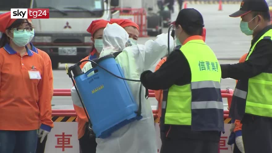 Coronavirus, nave allontanata da Giappone torna a Taiwan
